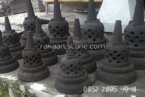 Miniatur Stupa Candi Borobudur
